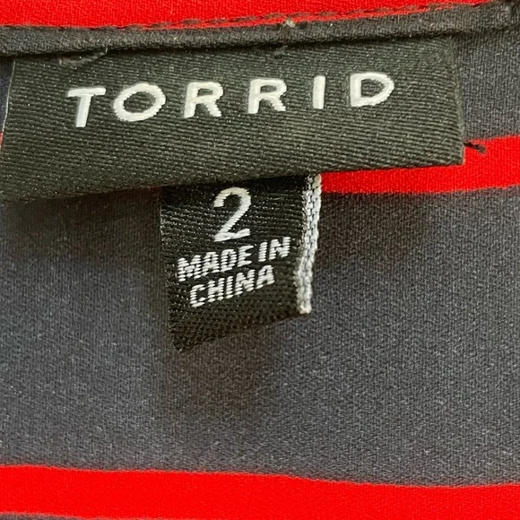 Torrid Lexie Georgette Sleeveless Hi Lo Navy Red Stripe Sheer Button Tunic Top - Picture 7 of 13